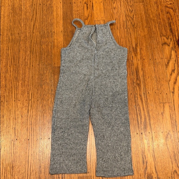 Mango Houndstooth Ruffle Overalls - 2T - Picture 5 of 5